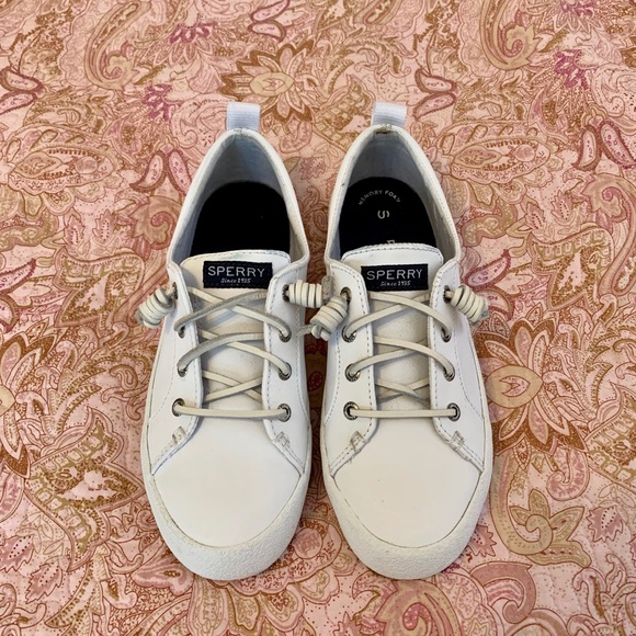 Sperry Shoes - SPERRY white sneaker with knotted laces